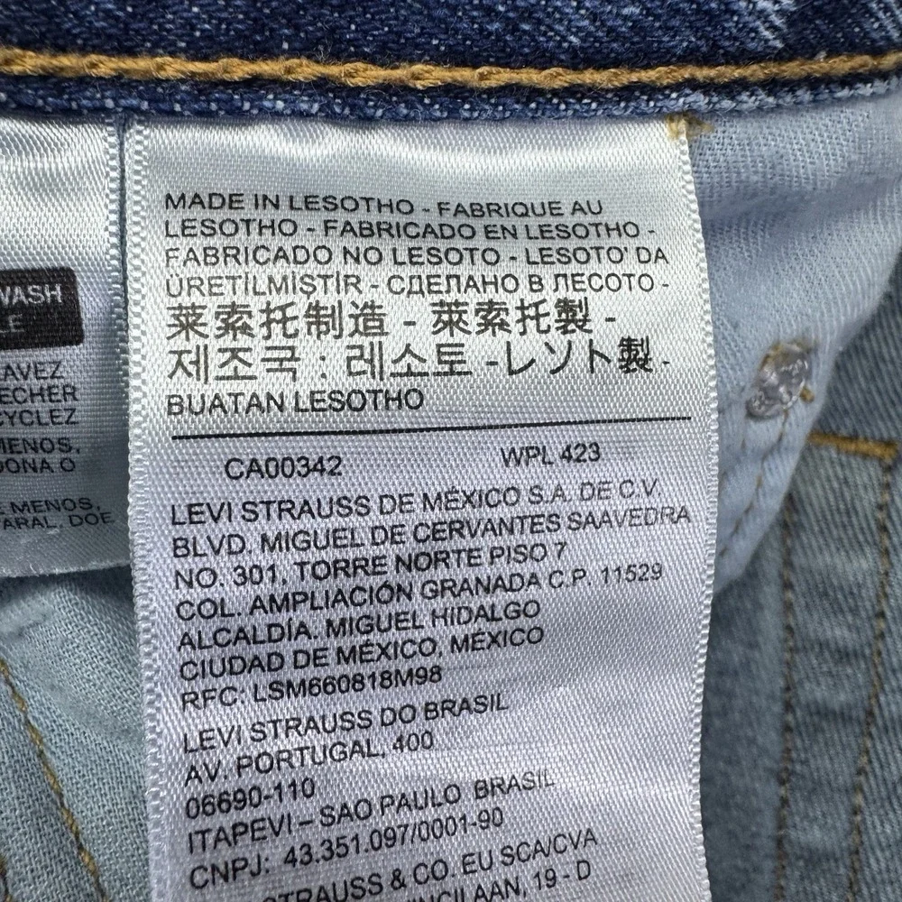 Levi's Jeans Men's 38x30 Blue Denim Pants Medium Wash 505 Straight 100% Cotton